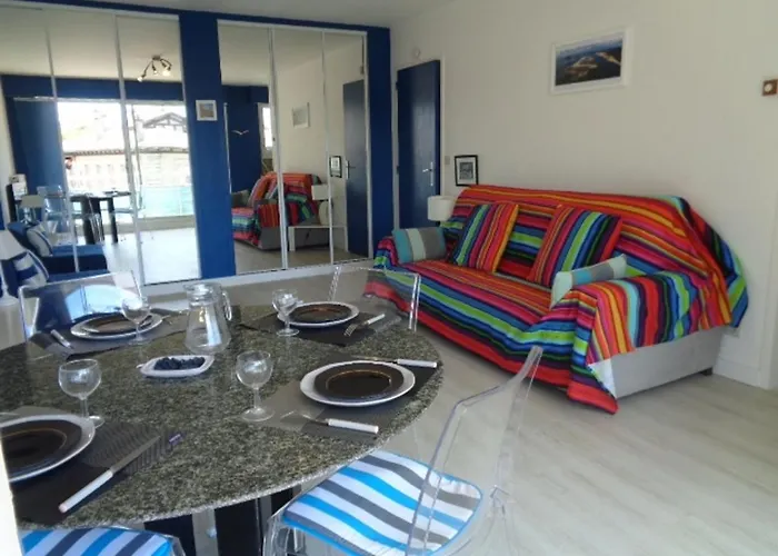 En Centre-ville D'arcachon Avec Balcon, Parking Prive Et Wi-fi, A 300m De La - Fr-1-374-28 Apartament