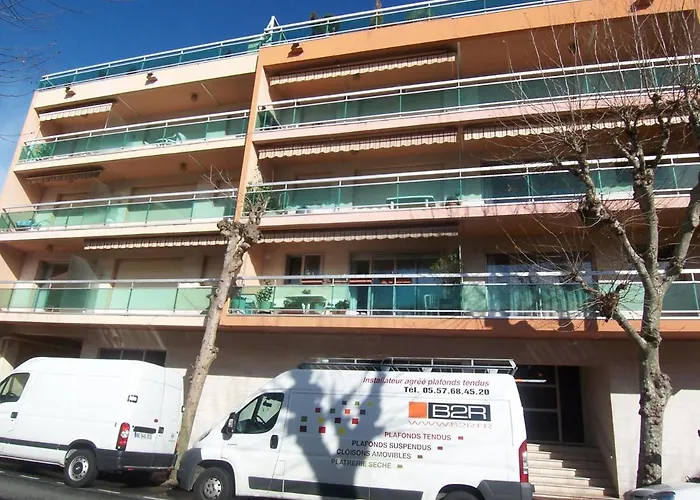 En Centre-ville D'arcachon Avec Balcon, Parking Prive Et Wi-fi, A 300m De La - Fr-1-374-28 Apartament Arcachon