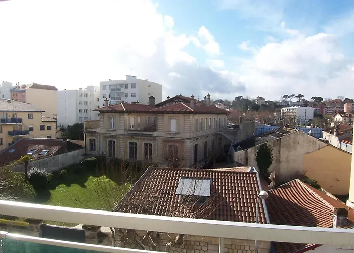 En Centre-ville D'arcachon Avec Balcon, Parking Prive Et Wi-fi, A 300m De La - Fr-1-374-28 Apartament *