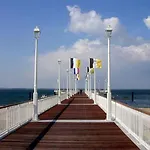 En Centre-ville D'arcachon Avec Balcon, Parking Privé Et Wi-fi, à 300m De La - Fr-1-374-28 * Arcachon