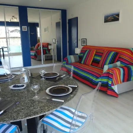 En Centre-ville D'arcachon Avec Balcon, Parking Privé Et Wi-fi, à 300m De La - Fr-1-374-28 Apartamento