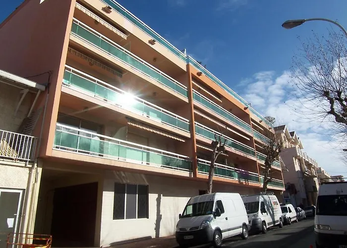 En Centre-ville D'arcachon Avec Balcon, Parking Prive Et Wi-fi, A 300m De La - Fr-1-374-28 Apartment Arcachon